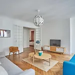 Apartment Beaubourg By Studio Prestige