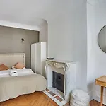 Apartment Beaubourg By Studio Prestige